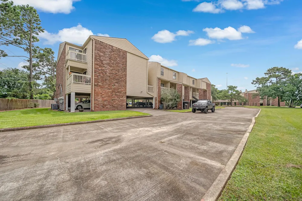 2501 Gulf Freeway #256D Dickinson, TX 77539