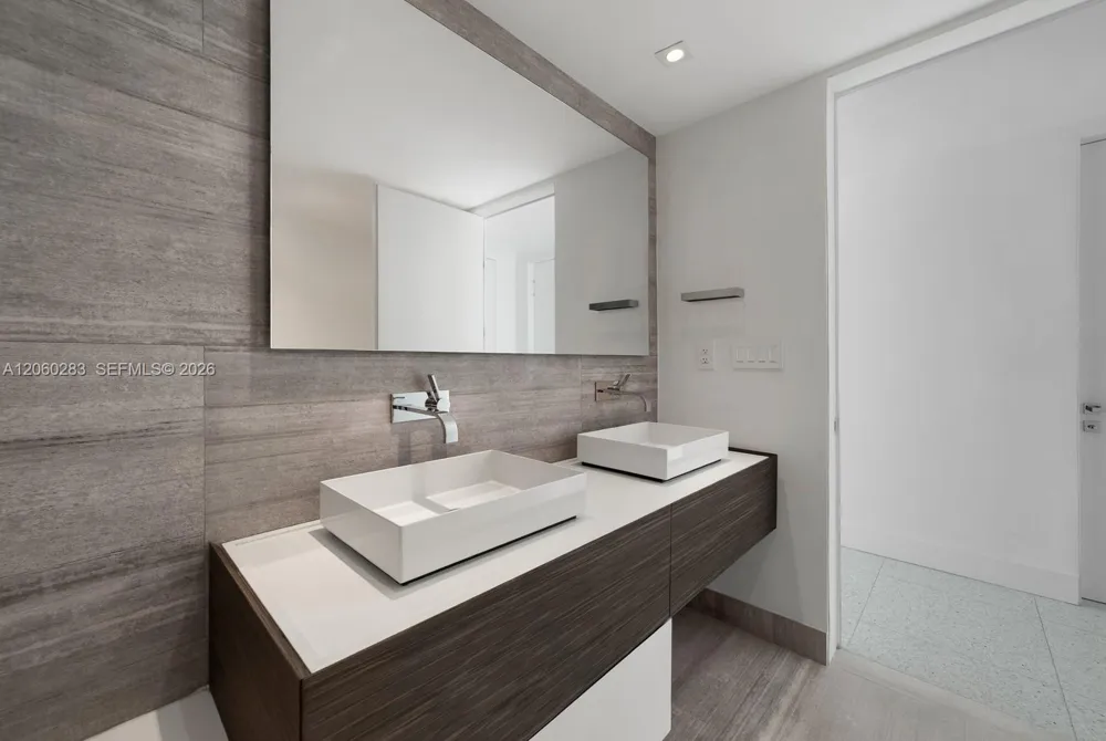 101 20th St #3208 Miami Beach, FL 33139