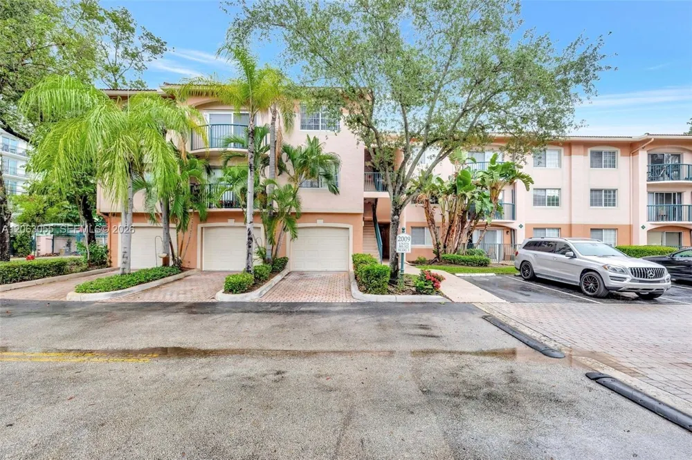 2009 SE 10th Ave #302 Fort Lauderdale, FL 33316