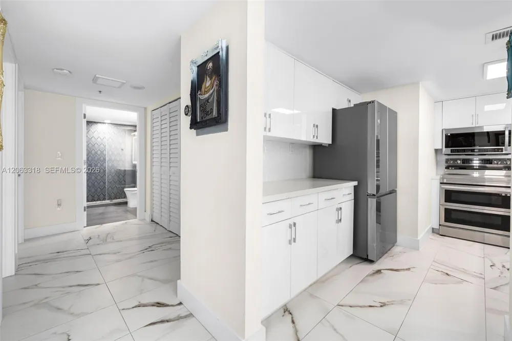 650 West Ave #1408 Miami Beach, FL 33139