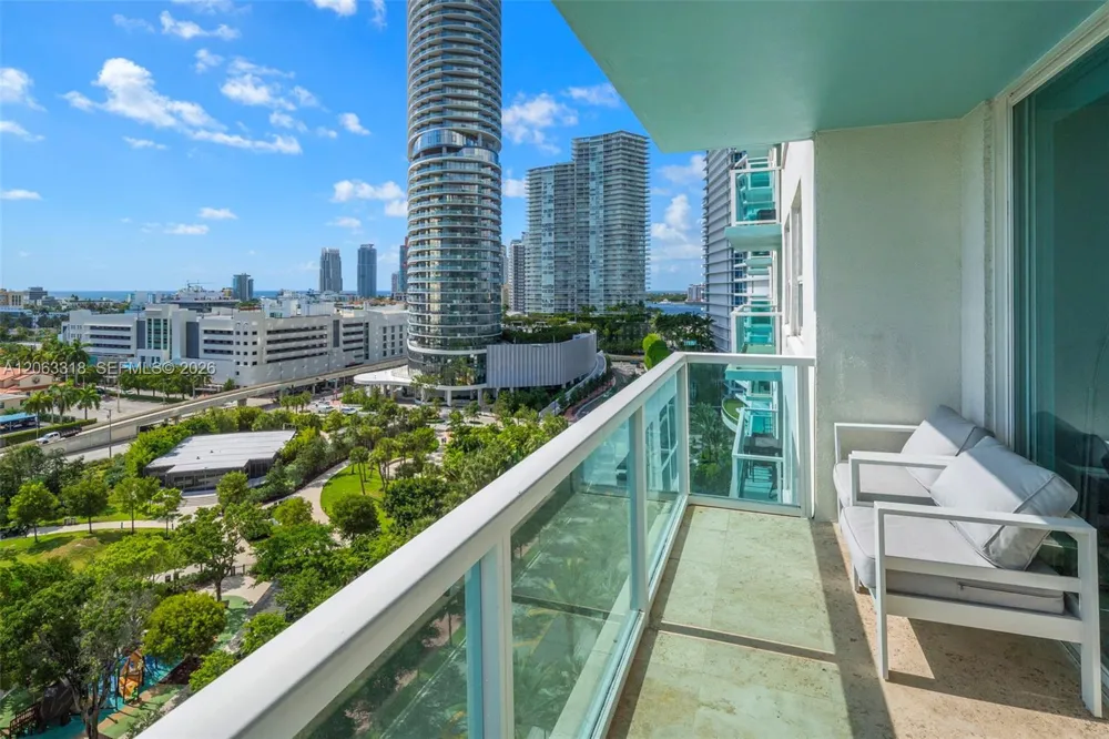 650 West Ave #1408 Miami Beach, FL 33139