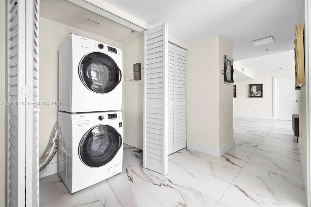 650 West Ave #1408 Miami Beach, FL 33139