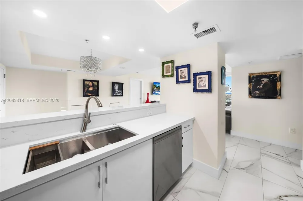 650 West Ave #1408 Miami Beach, FL 33139