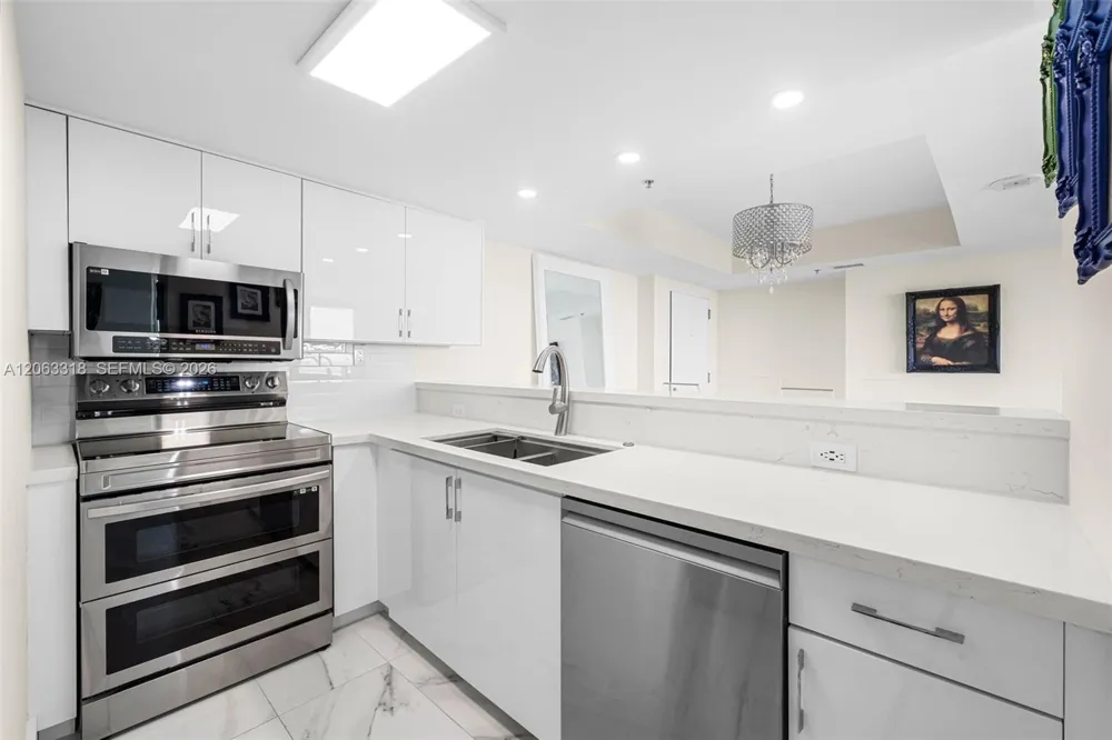650 West Ave #1408 Miami Beach, FL 33139
