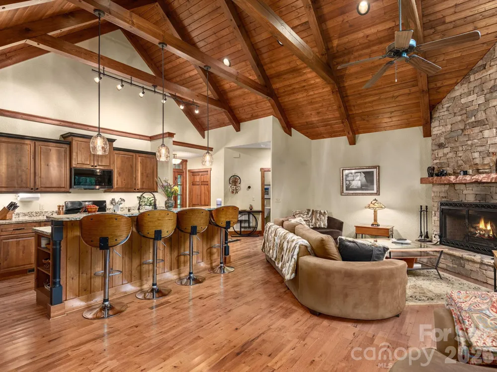 352 Celo Cove Drive #18 Burnsville, NC 28714