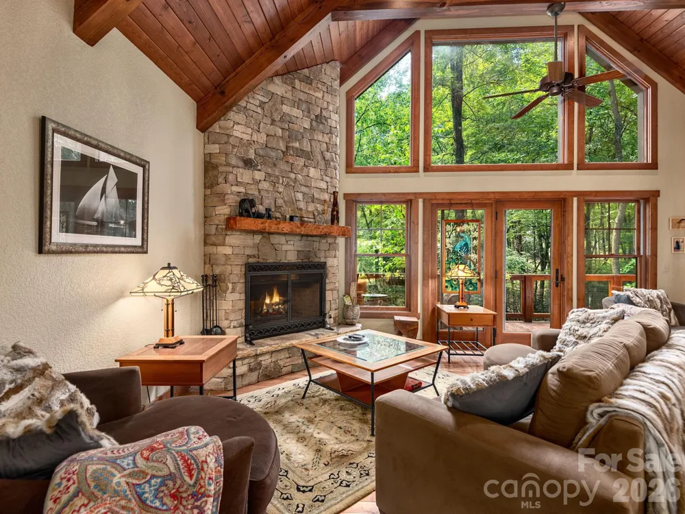 352 Celo Cove Drive #18 Burnsville, NC 28714