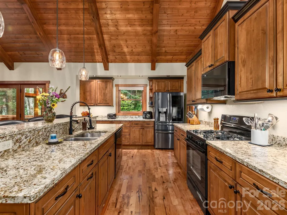 352 Celo Cove Drive #18 Burnsville, NC 28714