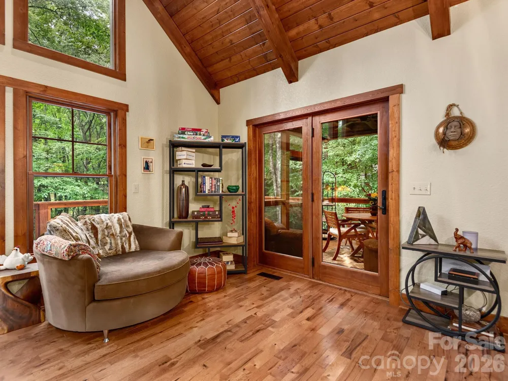 352 Celo Cove Drive #18 Burnsville, NC 28714