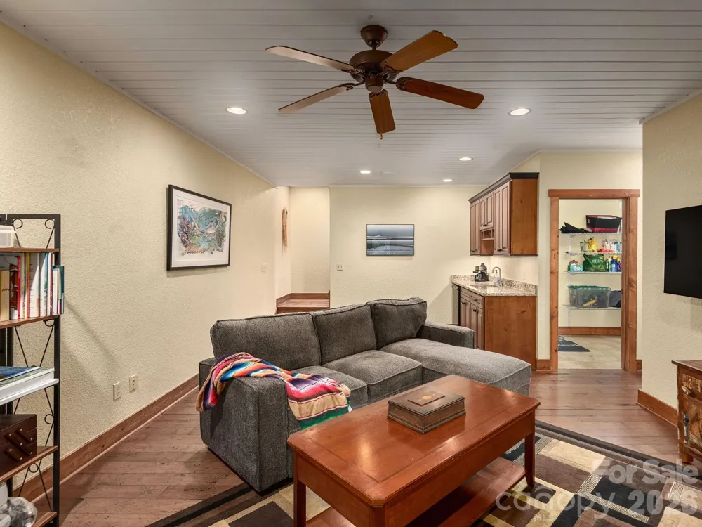 352 Celo Cove Drive #18 Burnsville, NC 28714