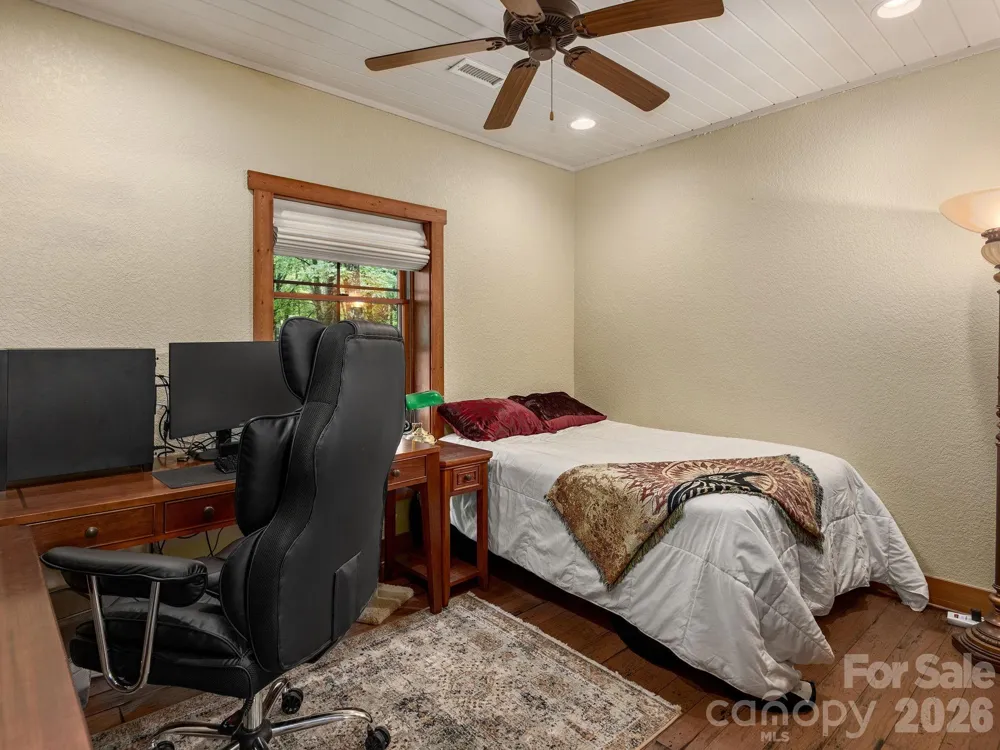 352 Celo Cove Drive #18 Burnsville, NC 28714