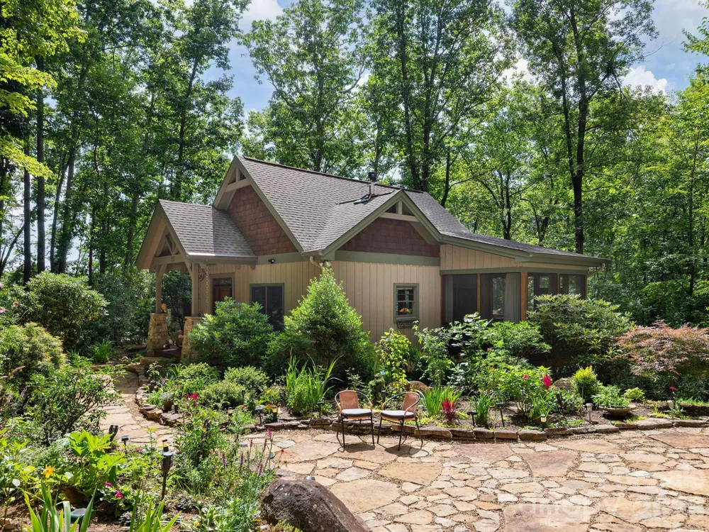 352 Celo Cove Drive #18 Burnsville, NC 28714