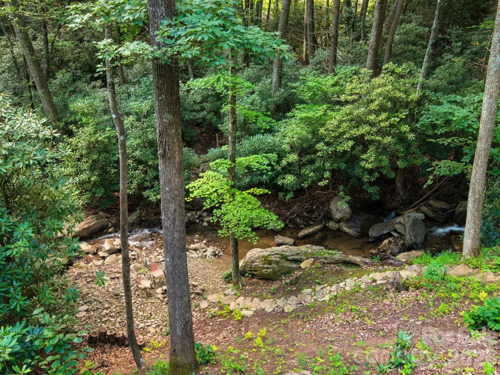 352 Celo Cove Drive #18 Burnsville, NC 28714