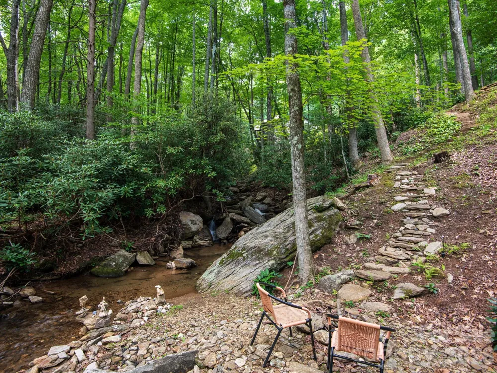 352 Celo Cove Drive #18 Burnsville, NC 28714
