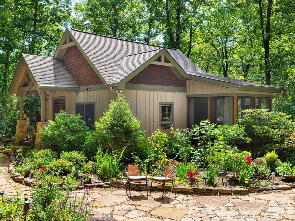 352 Celo Cove Drive #18 Burnsville, NC 28714