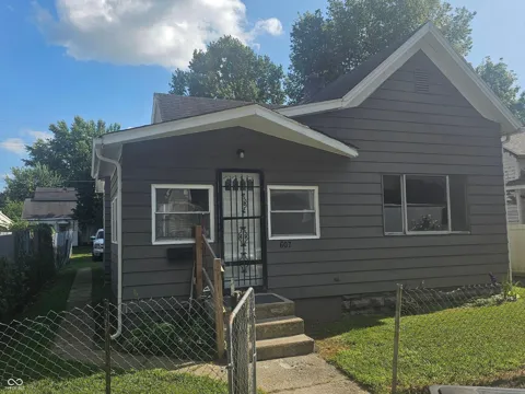 607 W 11th