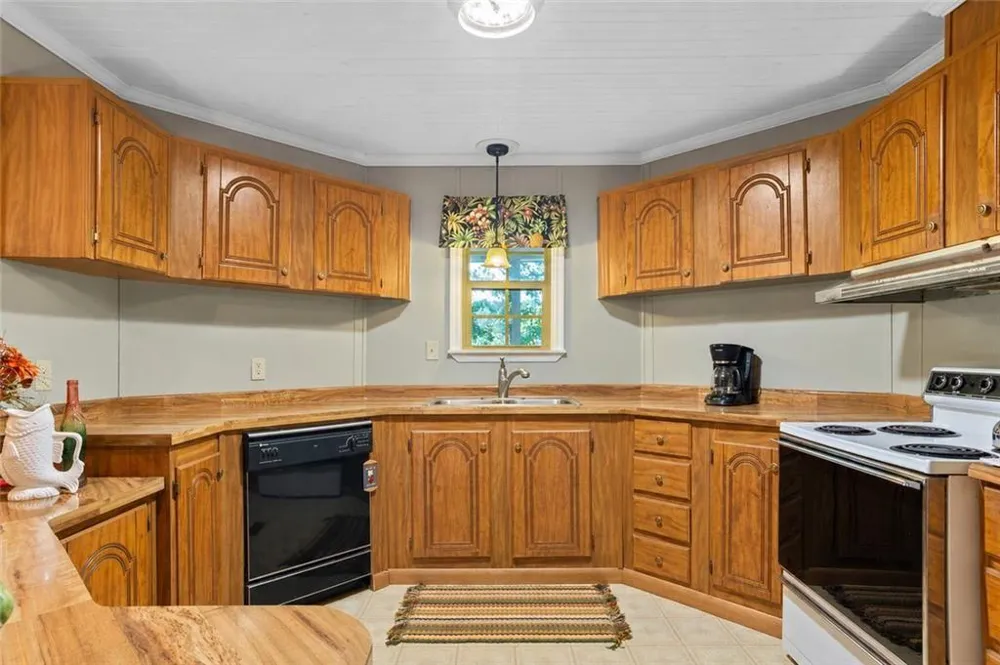 1038 Carrs Station Road NE Milledgeville, GA 31061