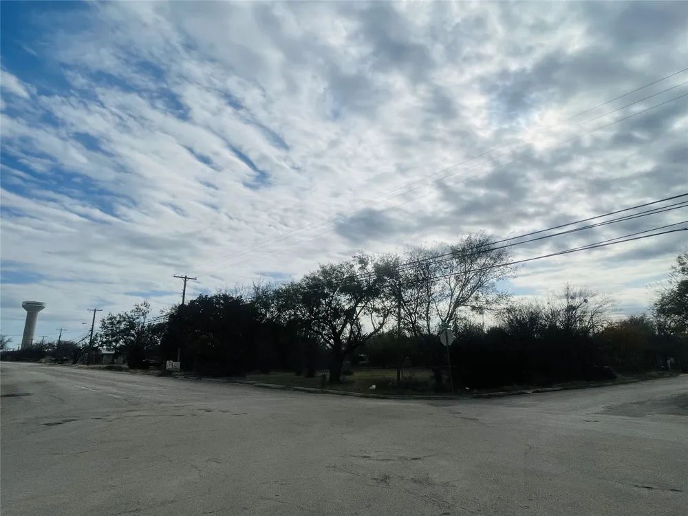 Elm Street Brownwood, TX 76801