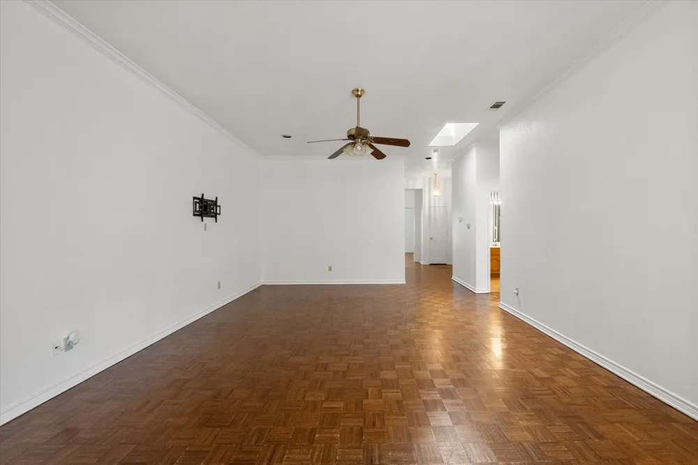 1209 W 3rd Avenue Corsicana, TX 75110