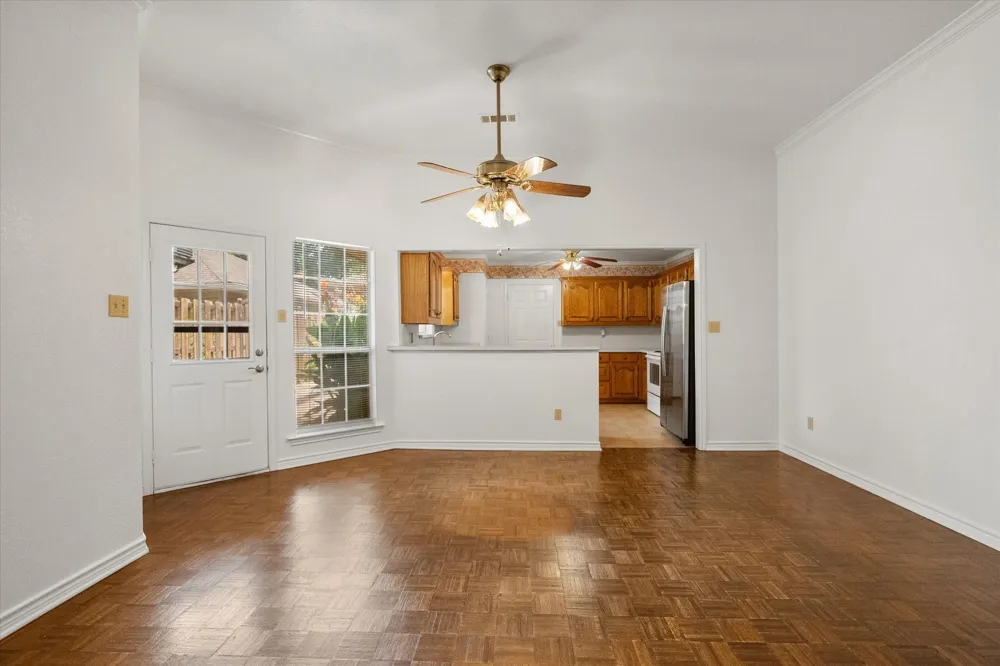 1209 W 3rd Avenue Corsicana, TX 75110