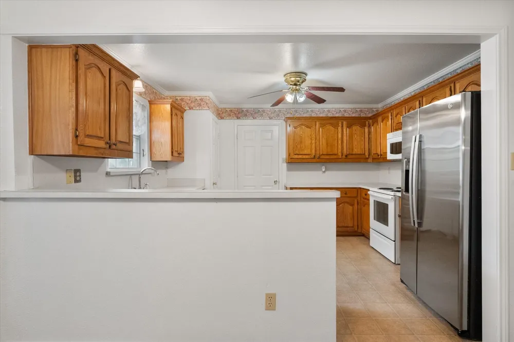 1209 W 3rd Avenue Corsicana, TX 75110