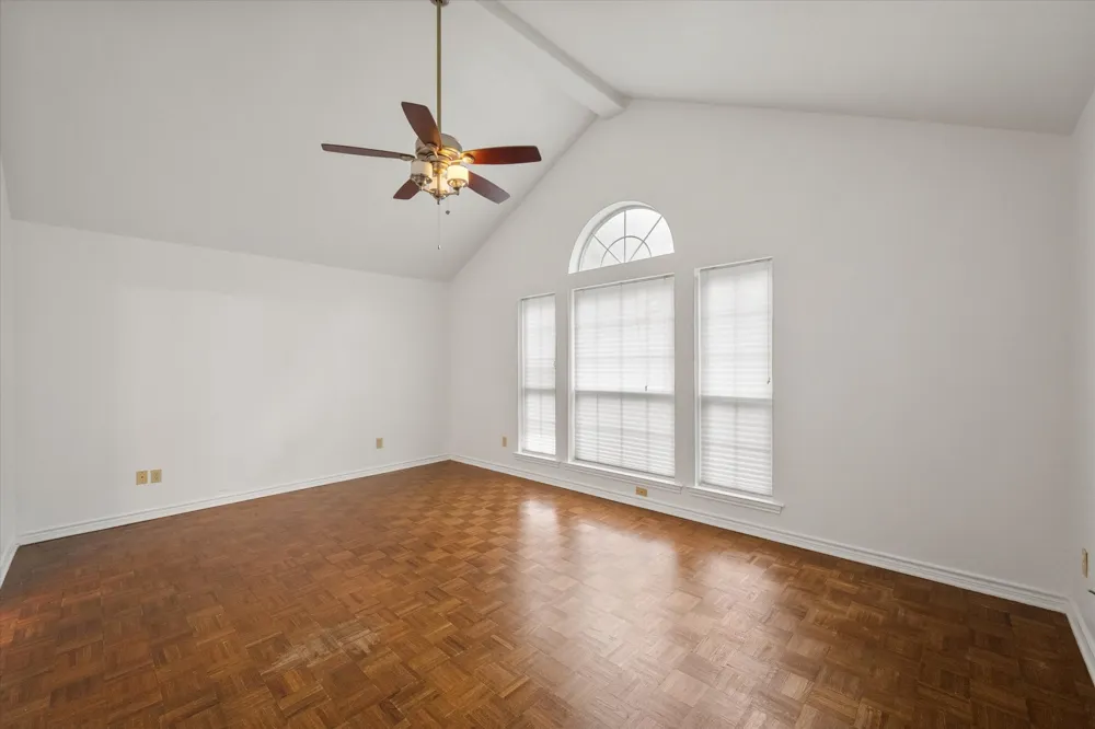 1209 W 3rd Avenue Corsicana, TX 75110