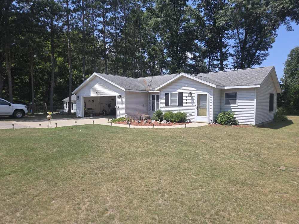 445 Pettibone Drive Bitely, MI 49309