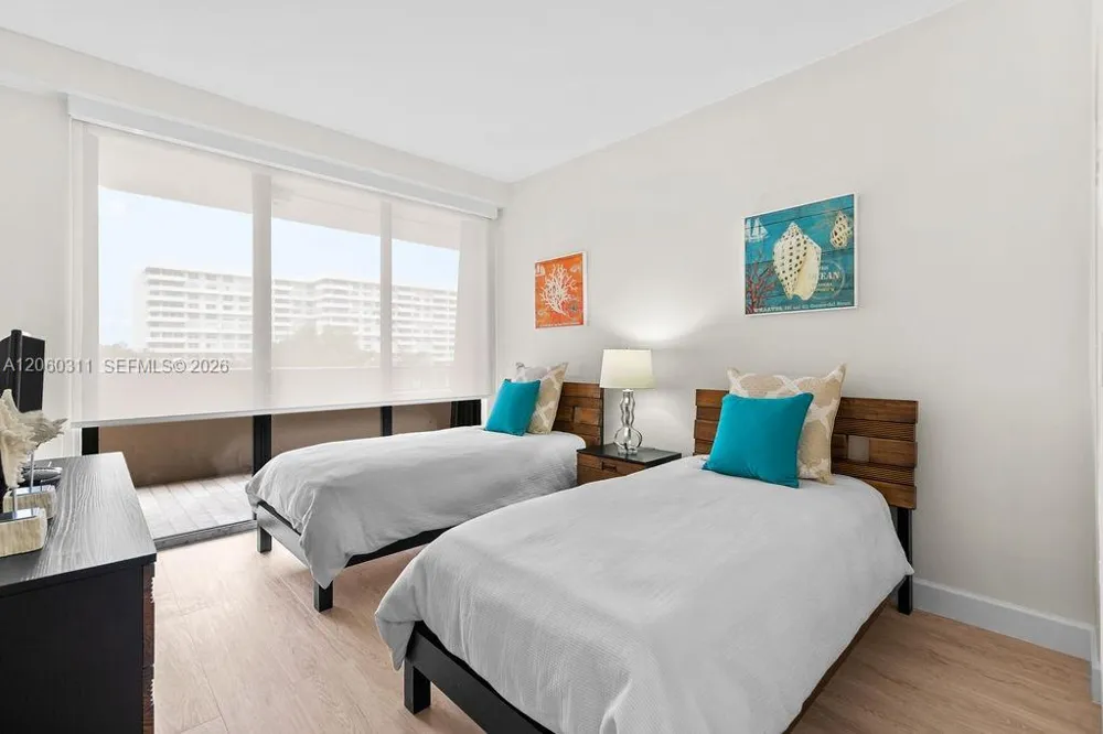 251 Crandon Blvd #325 Key Biscayne, FL 33149