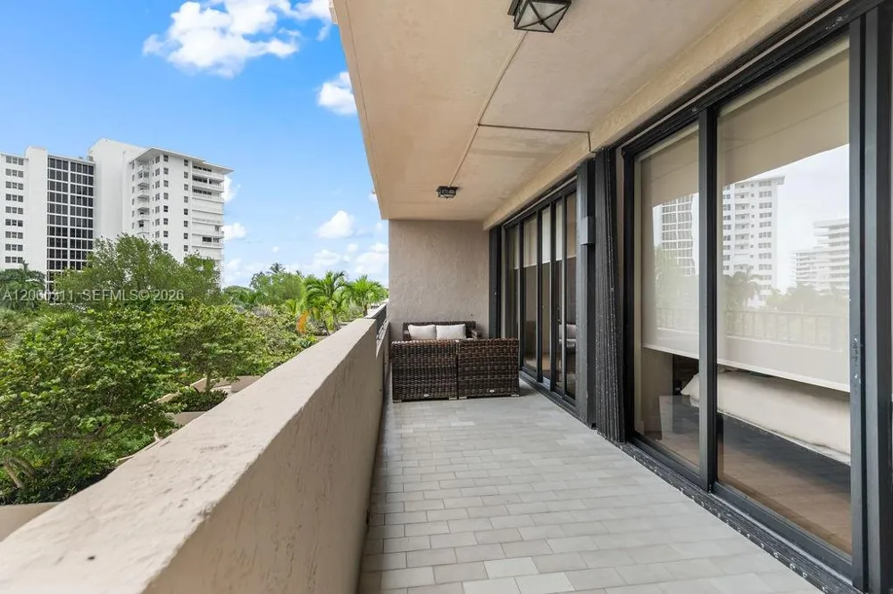 251 Crandon Blvd #325 Key Biscayne, FL 33149