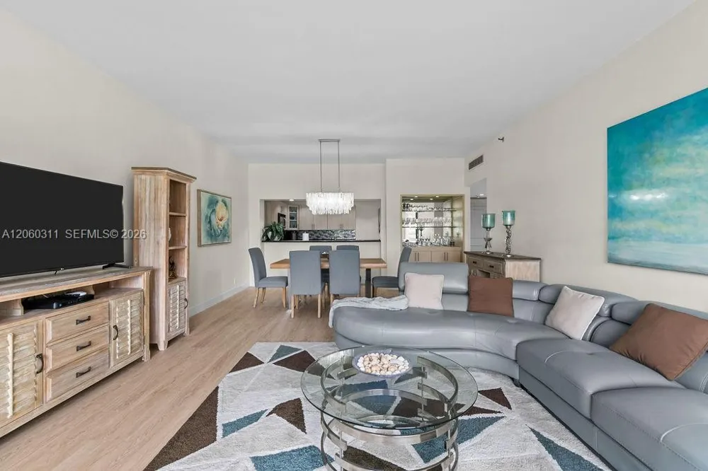 251 Crandon Blvd #325 Key Biscayne, FL 33149