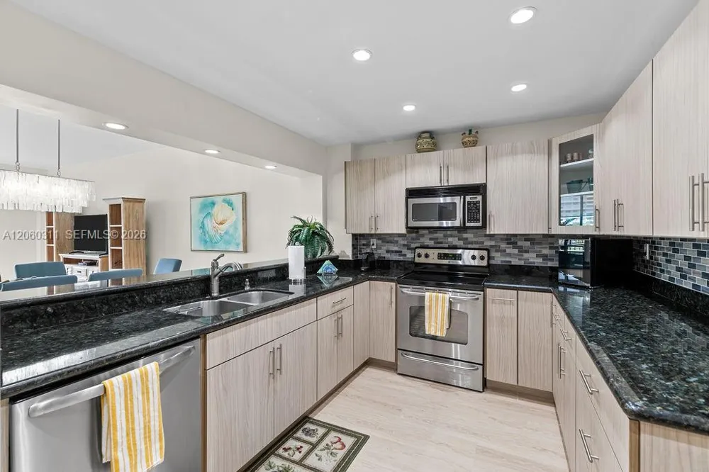 251 Crandon Blvd #325 Key Biscayne, FL 33149