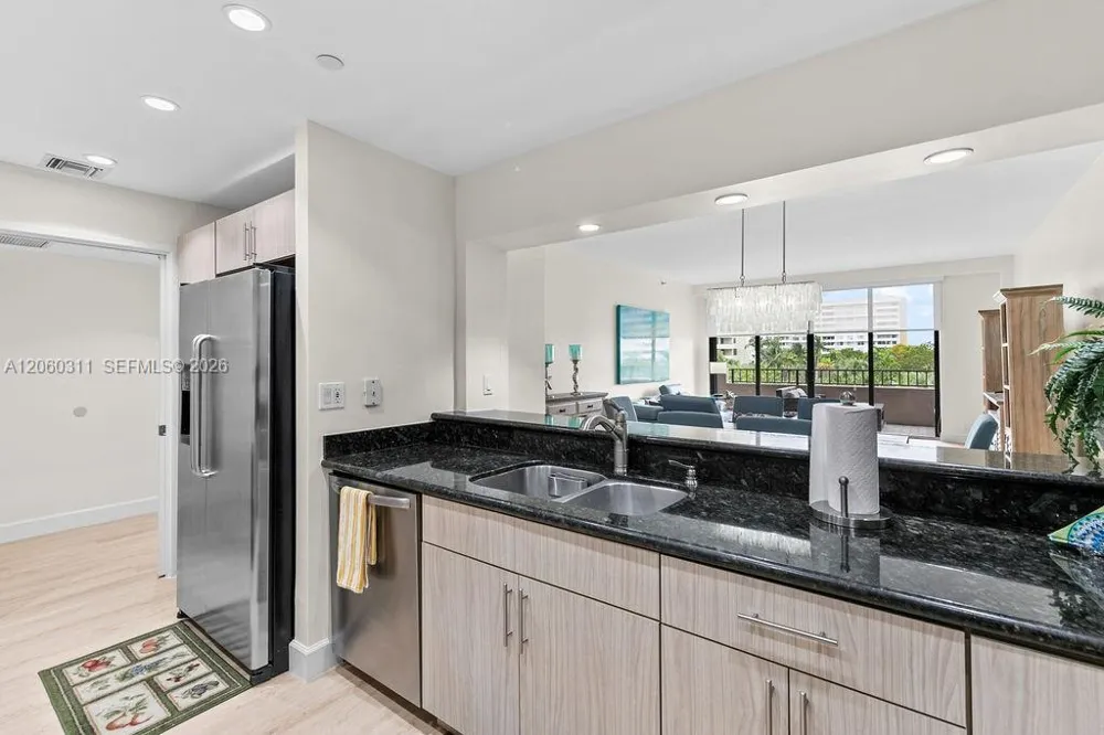 251 Crandon Blvd #325 Key Biscayne, FL 33149