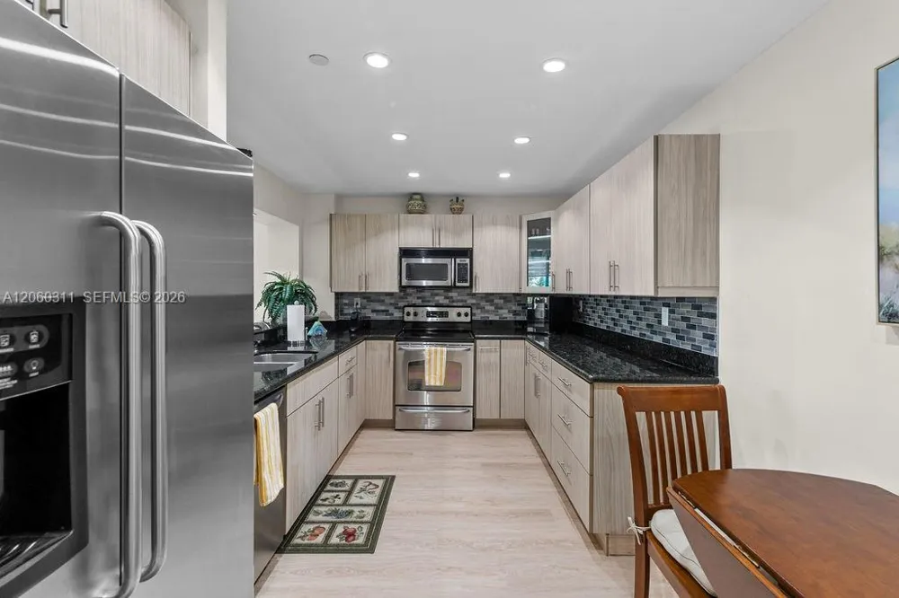 251 Crandon Blvd #325 Key Biscayne, FL 33149