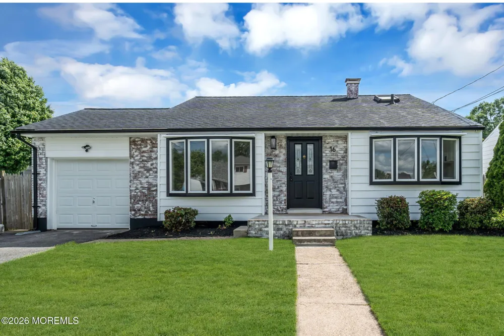 16 Falmouth Road Hamilton, NJ 08620