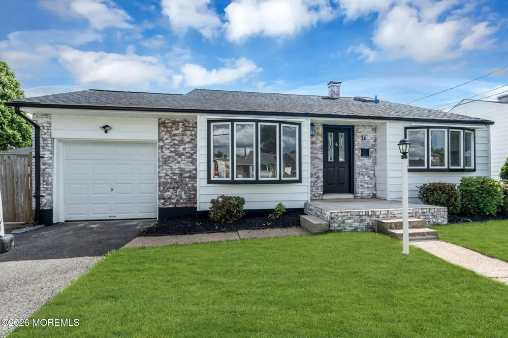 16 Falmouth Road Hamilton, NJ 08620
