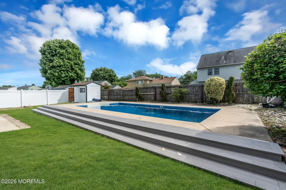 16 Falmouth Road Hamilton, NJ 08620