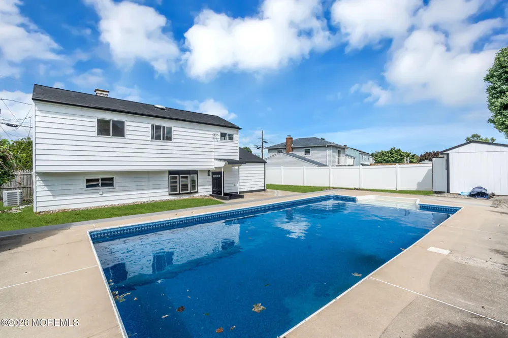 16 Falmouth Road Hamilton, NJ 08620