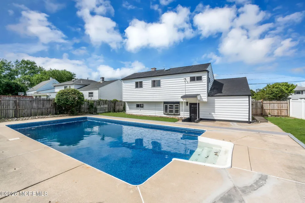 16 Falmouth Road Hamilton, NJ 08620