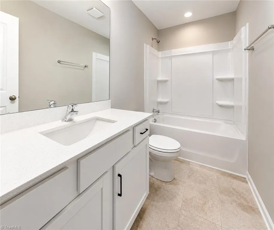 4020 Winding Vine Lane Greensboro, NC 27410