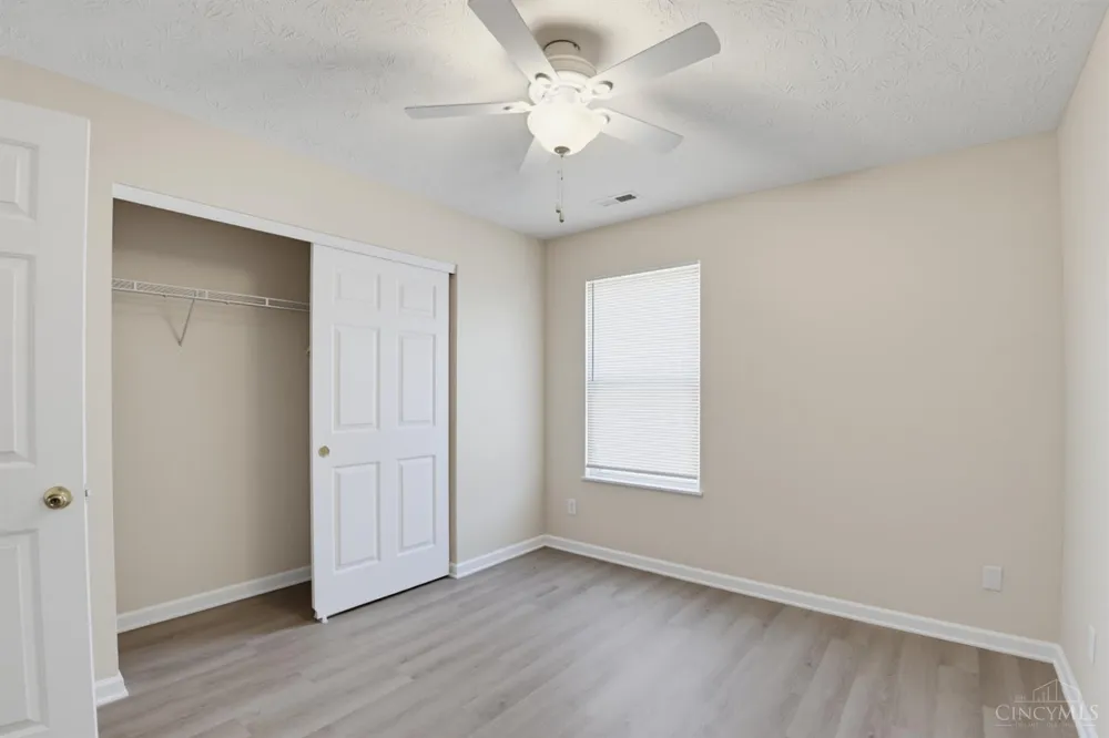 623 Quail Hollow Drive Trenton, OH 45067