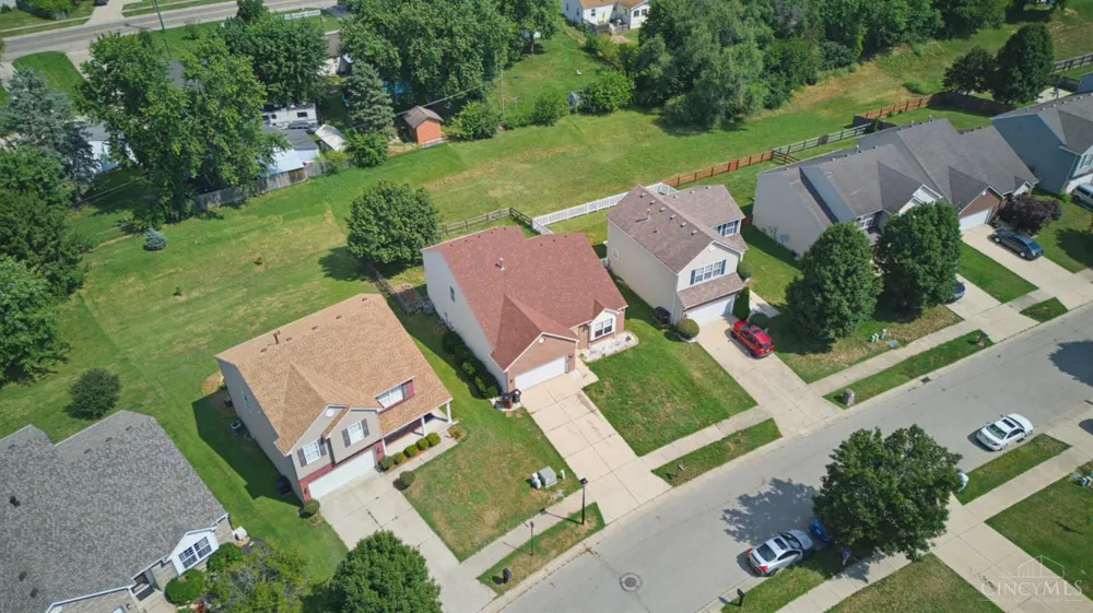 623 Quail Hollow Drive Trenton, OH 45067
