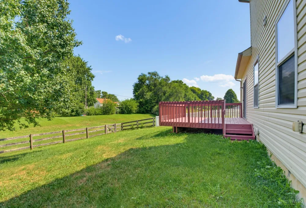 623 Quail Hollow Drive Trenton, OH 45067