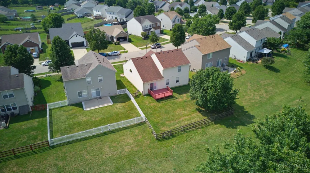 623 Quail Hollow Drive Trenton, OH 45067