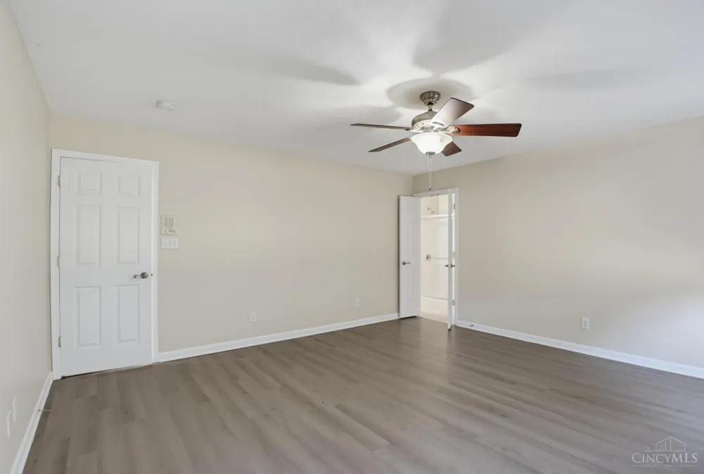 623 Quail Hollow Drive Trenton, OH 45067