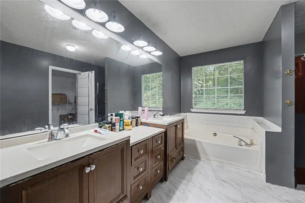 6258 Phillips Lake Court Lithonia, GA 30058