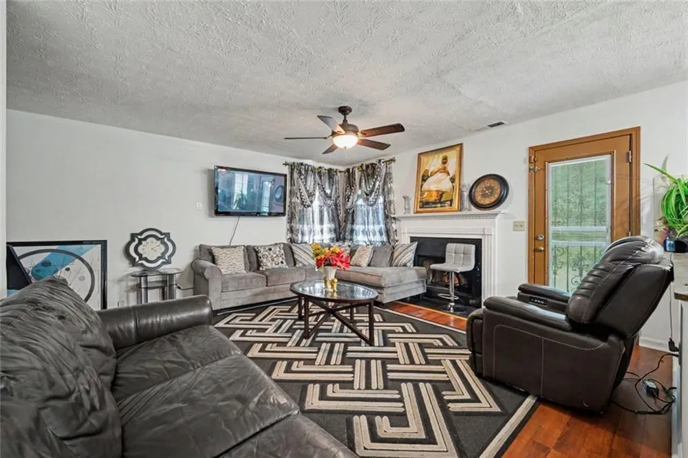 6258 Phillips Lake Court Lithonia, GA 30058