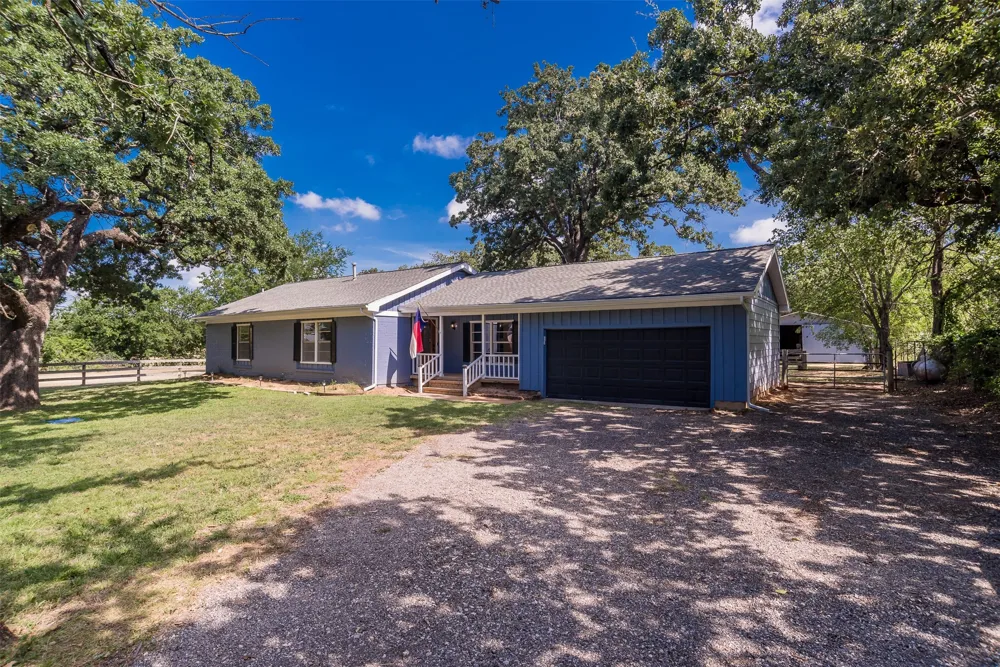 1403 Harpole Road E Argyle, TX 76226