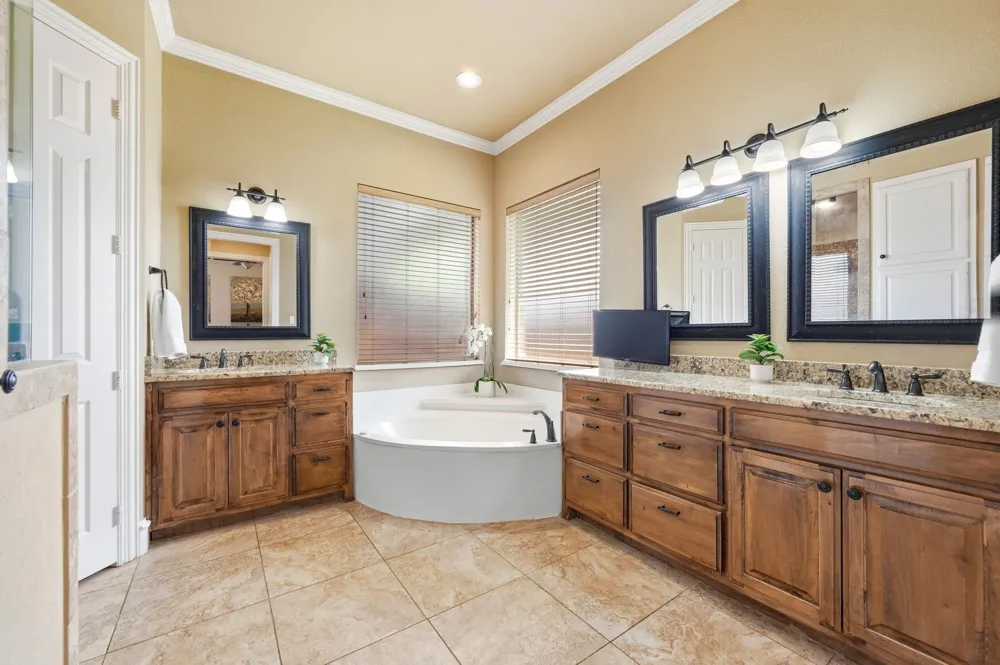 18 Jamie Court Trophy Club, TX 76262