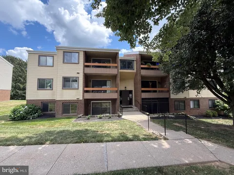 1001 SCARLET OAK COURT #2A