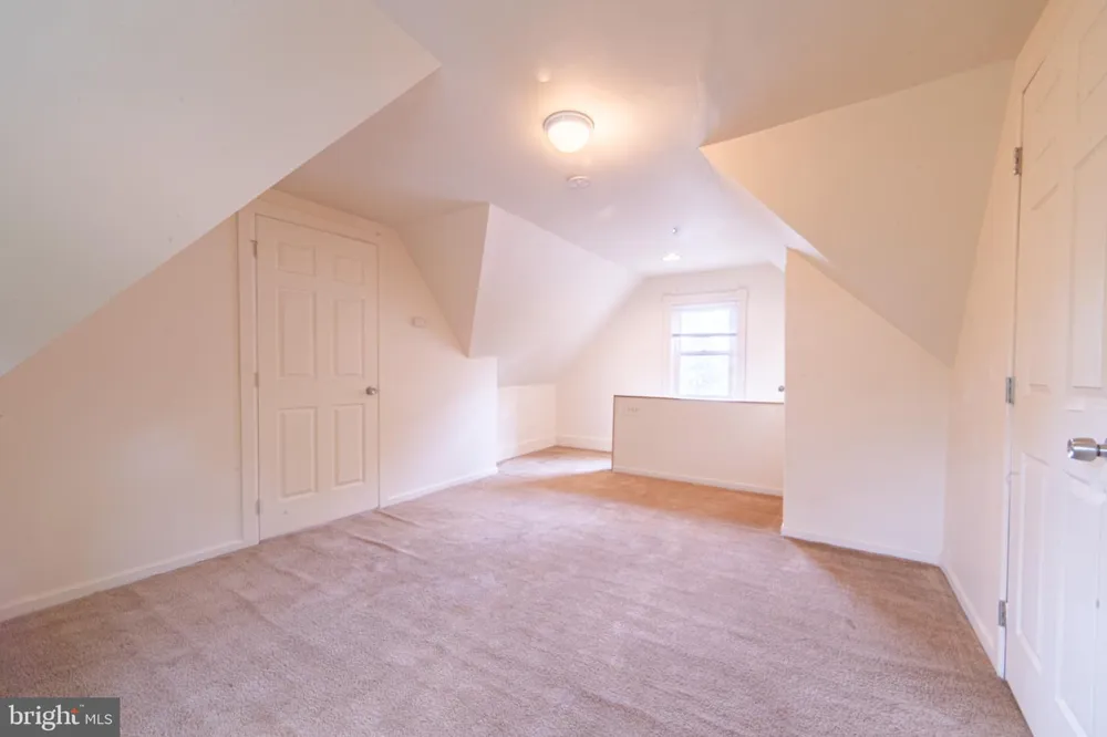 920 CINNAMINSON AVENUE #B Palmyra, NJ 08065