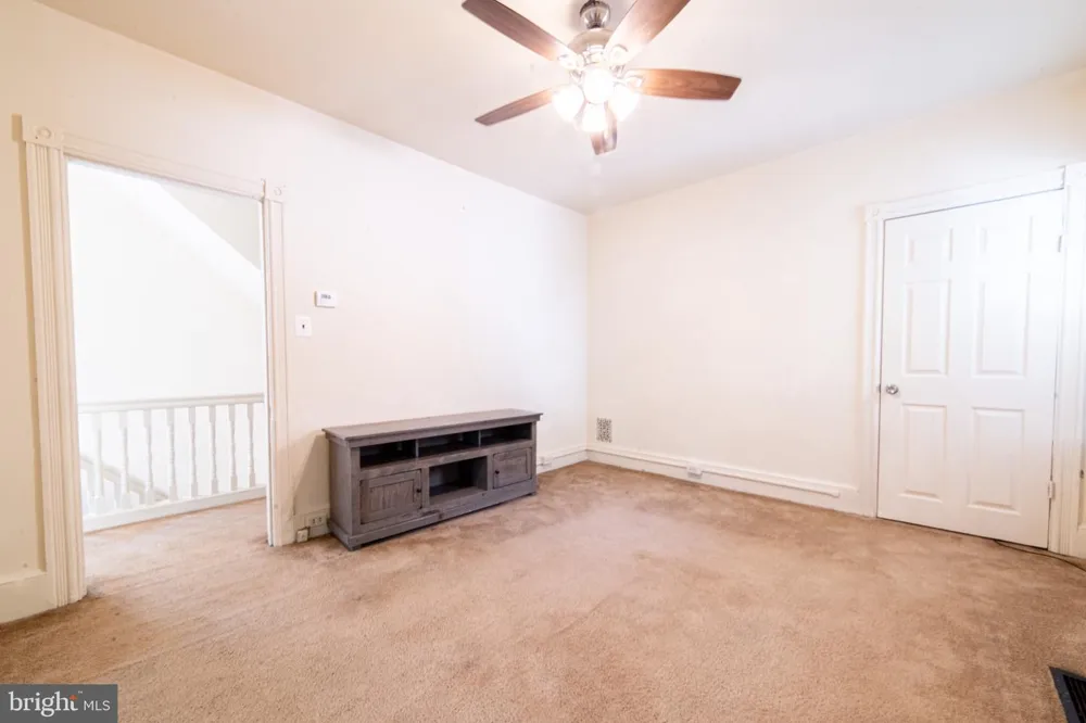 920 CINNAMINSON AVENUE #B Palmyra, NJ 08065